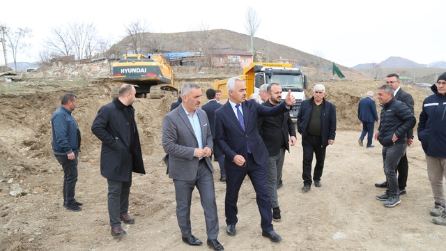 Oltu'da yeni öğretmenevinin temelleri açılıyor