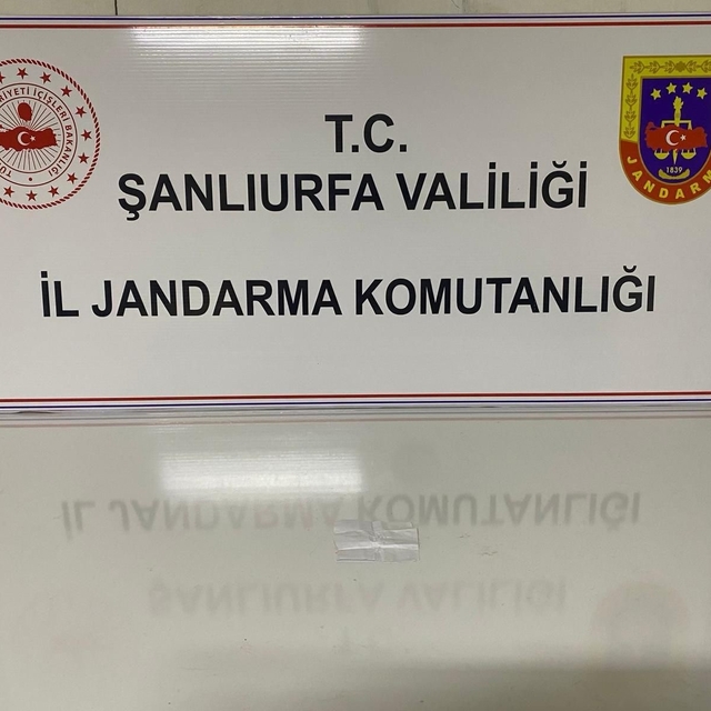 Şanlıurfa'da silah ve uyuşturucu ele geçirildi: 8 şüpheliye işlem yapıldı