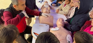 Düzce'de çocuklara afet eğitimleri sürüyor