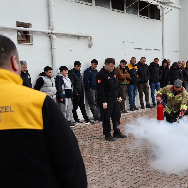 Çalışanlara iş sağlığı ve güvenliği ile yangın eğitimi