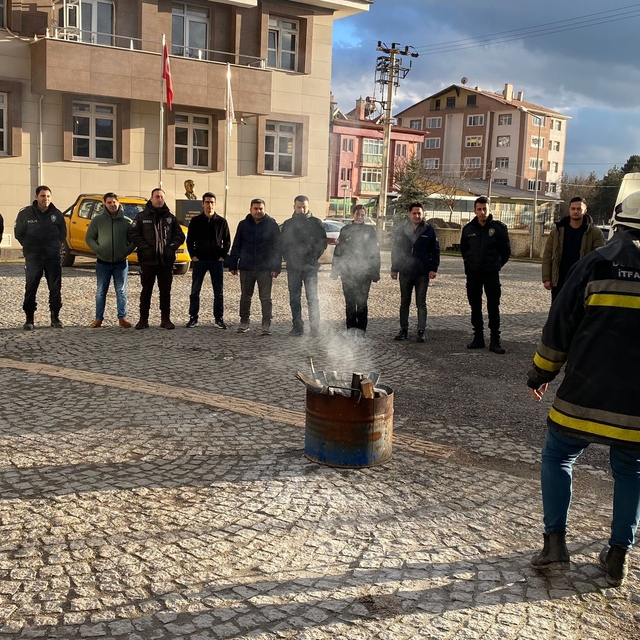 Dörtdivan ilçesinde polis ekiplerine yangın eğitimi verildi