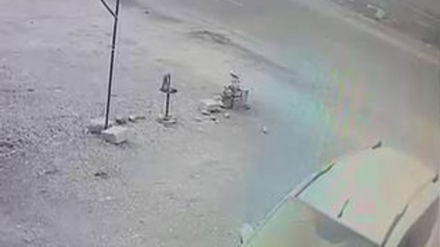 Diyarbakır'da feci kaza: Kamyonete çarptı, hayatını kaybetti