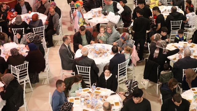 Niğde'de Ramazan bereketi mahalle sofralarında yaşanacak