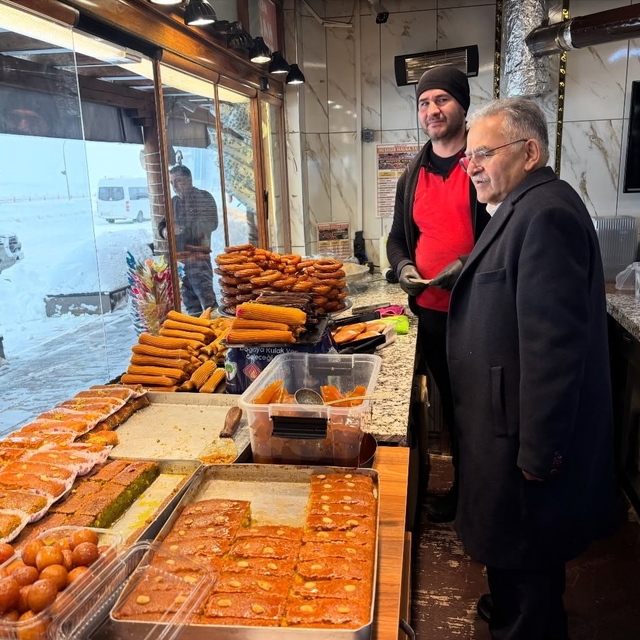 Başkan Büyükkılıç'tan Erciyes Kayak Merkezi'nde esnaf ziyareti
