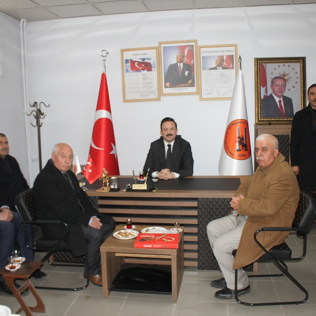 Malazgirt Kaymakamı Bayram'dan muhtarlara ziyaret