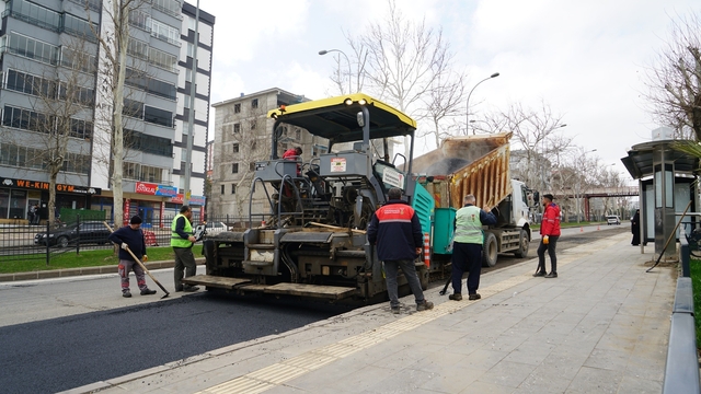 Büyükşehir'den Dulkadiroğlu ve Onikişubat'ta asfalt seferberliği