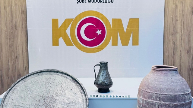 Samsun'da tarihi eser operasyonunda 2 zanlı yakalandı