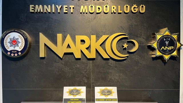 Ağrı'da İranlı yolcunun vücudunda 860 gram uyuşturucu bulundu