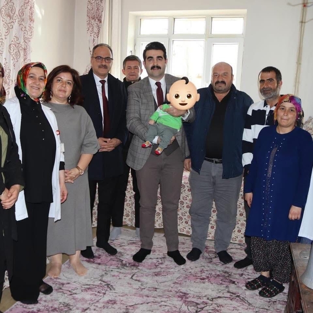 Kaymakam Eser; vatandaşların misafiri oldu