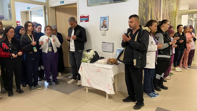 Serik Devlet Hastanesi'nde hayatını kaybeden tıbbi sekreter için tören düzenlendi