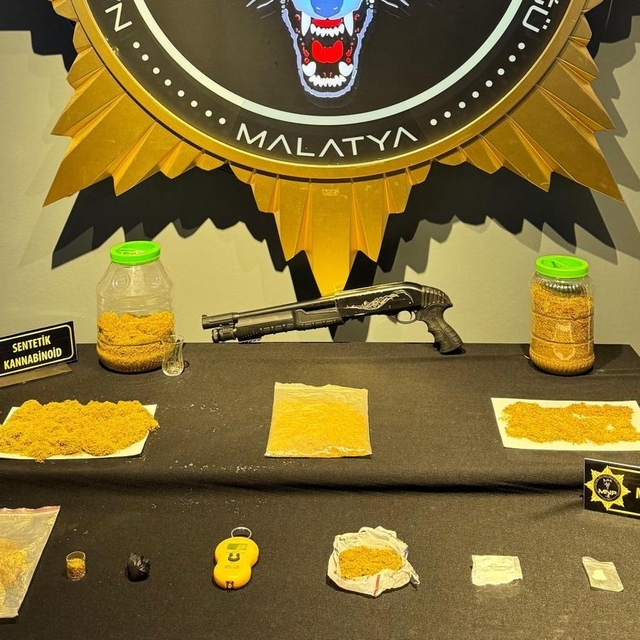 Malatya'da uyuşturucu operasyonu: 5 gözaltı