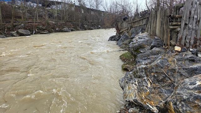 Isparta'da derede erkek cesedi bulundu