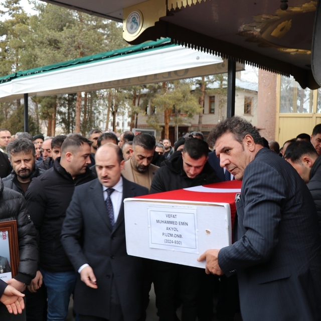 Uzman Çavuş Muhammet Emin Akyol, son yolculuğuna uğurlandı