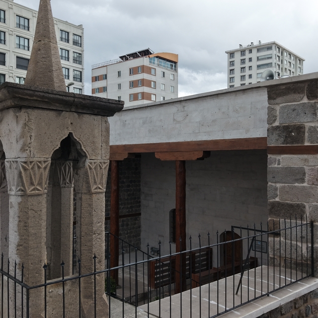 4 asırlık camide ilk teravih heyecanı