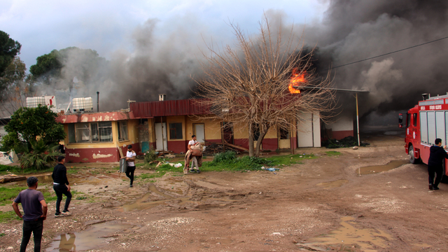 Ekmek fırını çıkan yangında kullanılamaz hale geldi