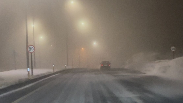 Develi-Erciyes yolunda sis sürücülere zor anlar yaşattı