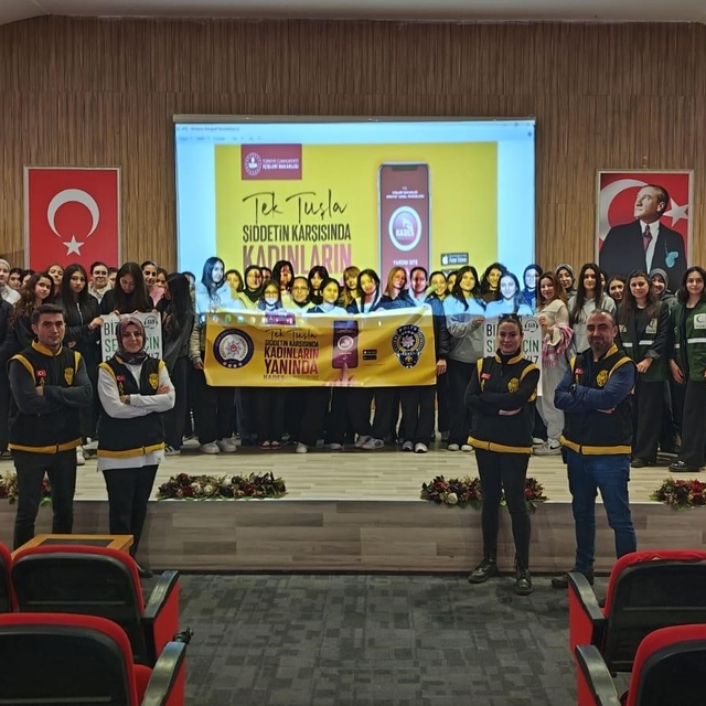 Lise öğrencilerine KADES uygulaması tanıtıldı