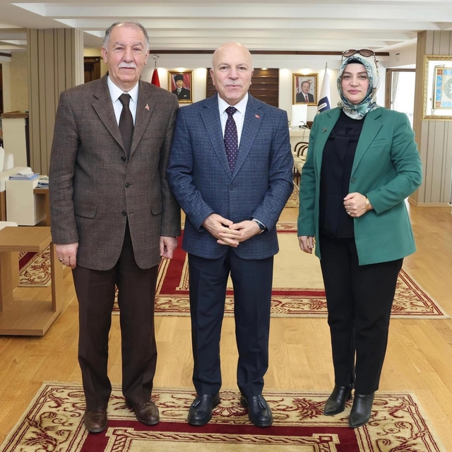 ESOB'dan Büyükşehir Belediye Başkanı Sekmen'e nezaket ziyareti