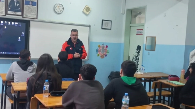 AFAD ekipleri Nazilli'de öğrencileri afetlere karşı bilinçlendirdi