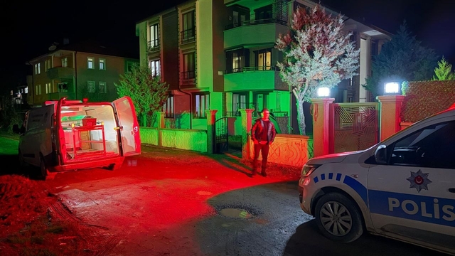 4'ncü evre kanser hastası olan kadın evinde ölü bulundu