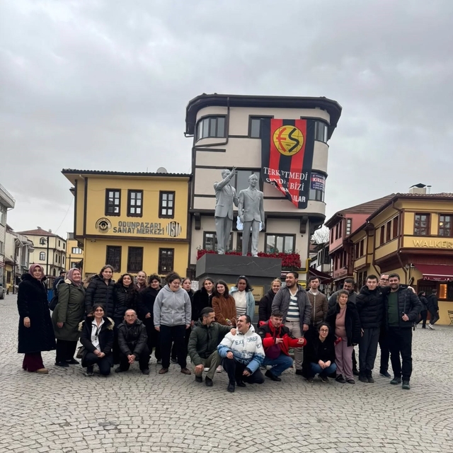 Özel ihtiyaçlı bireylere Eskişehir'de sosyal ve kültürel gezi