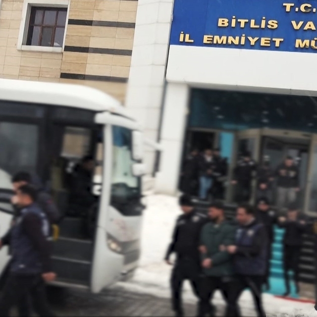 Bitlis merkezli yasa dışı bahis operasyonunda 24 kişi tutuklandı