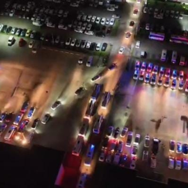 Bursa'da 700 polisle şafak operasyonu...Camdan uyuşturucuyu böyle atmak ist...