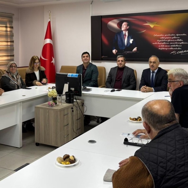 Bayburt'ta yaşlılara dijital okuryazarlık eğitimi verildi