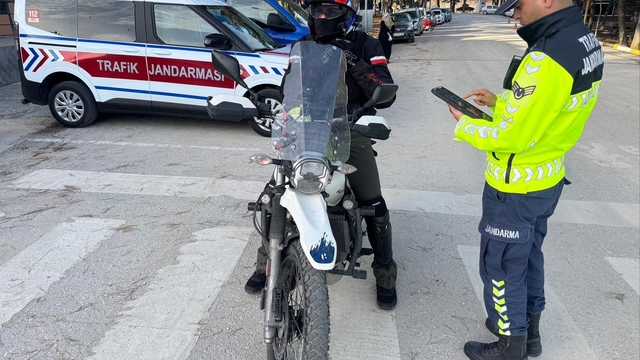 Bilecik'te motosiklet ve motorlu bisikletlere sıkı denetim