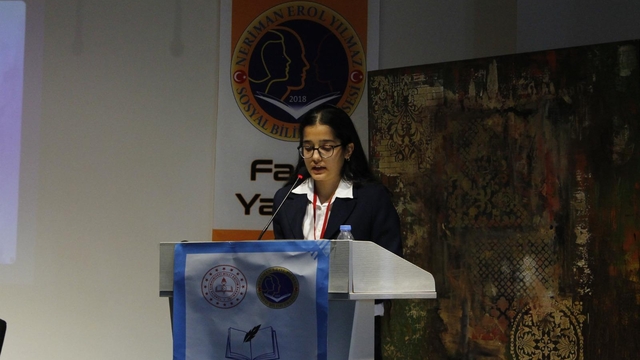 Kumlucalı öğrenci "Oku-Yorum, Yazı-Yorum" projesinde birincilik elde etti