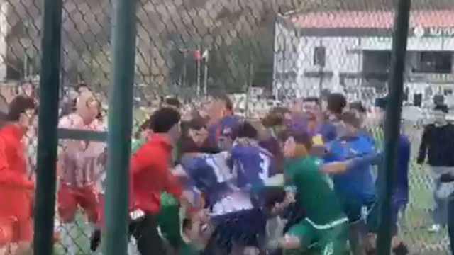 Tokat'ta amatör ligdeki kavga kamerada