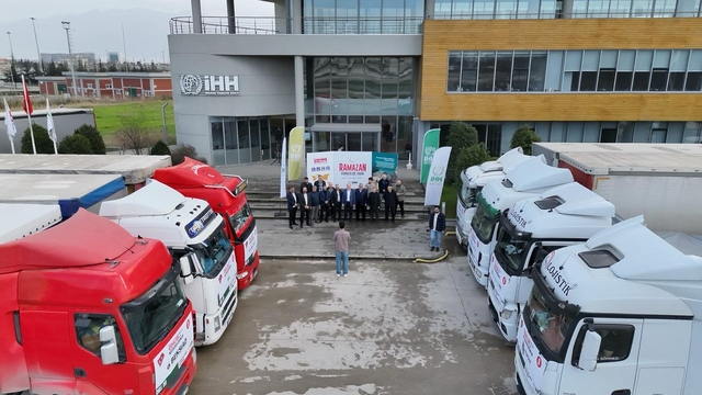 İHH Bursa Şubesi'nden "Ramazan Kardeşliğe Çağrı" yardım organizasyonu gerçekleştirdi