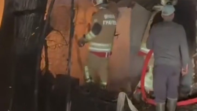 Bingöl'de ahırda çıkan yangında 6 büyükbaş öldü