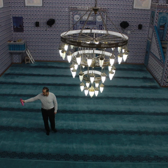 Siirt'te 642 cami Ramazan ayına gül suyuyla hazırlandı