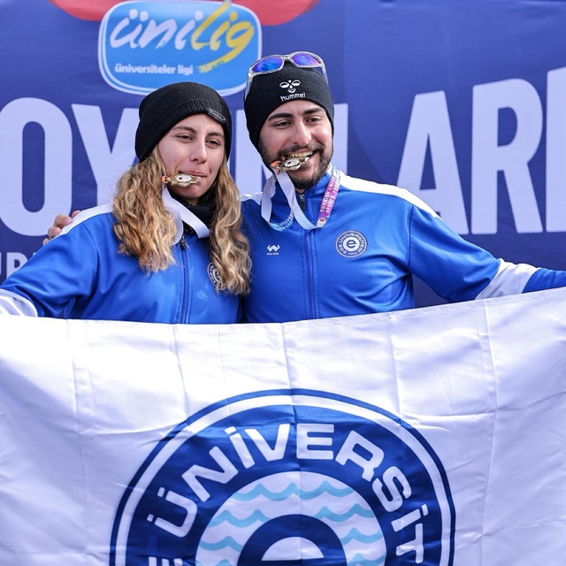 Egeli sporcular Kar Boccesi Şampiyonası'nda zirvede