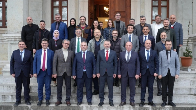 Türkiye'de yağışlar yüzde 34 azaldı
KBÜ'den Türkiye'deki kuraklıkla mücadeleye 13 bilimsel öneri