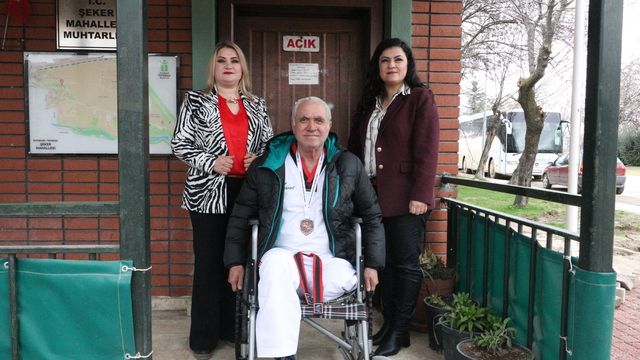 Kazada bacağını kaybedince eve kapandı, muhtar sayesinde başladığı tekvandoda Türkiye 3'üncüsü oldu