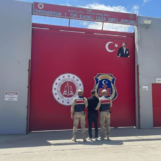 Jandarma, 25 yıl hapis cezası bulunan şahsı yakaladı