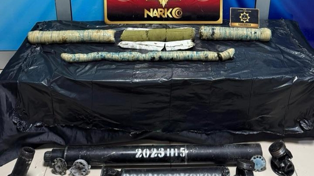 Siirt'te aracın aks ve şaftında 5 kilo 300 gram uyuşturucu ele geçirildi