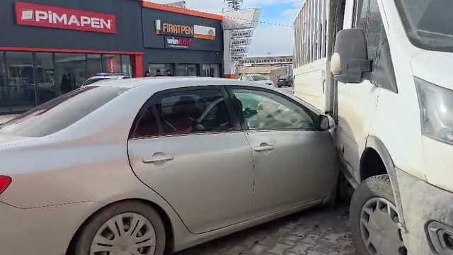 Aksaray'da trafik kazasında 1 kişi yaralandı