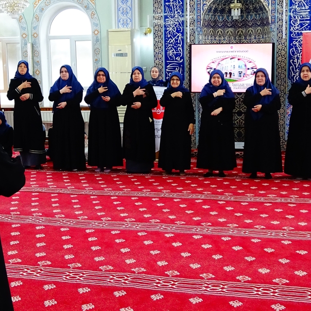 Tavşanlı'da engel tanımayan Kur'an sevgisi
Görme engelli öğrencilerin Brail...