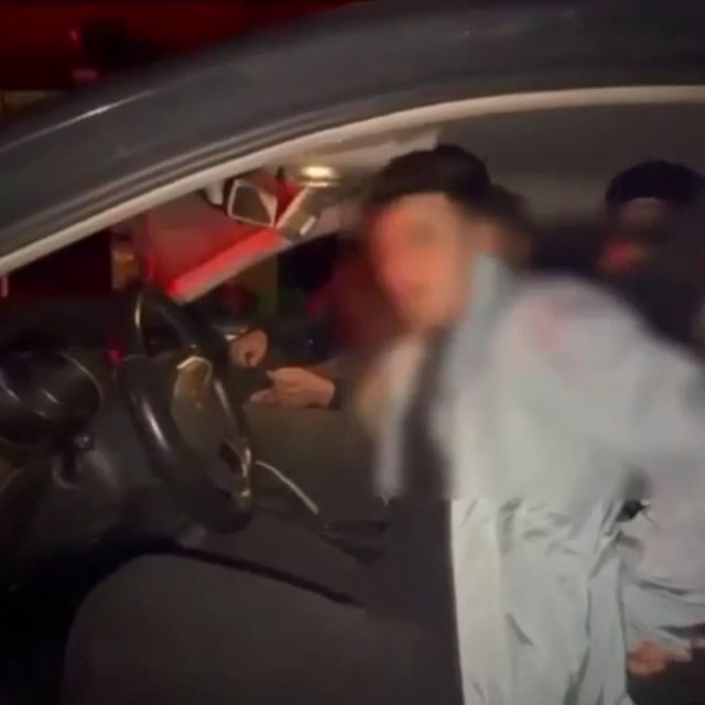 Otomobilde 10 kaçak göçmen yakalandı; 1 tutuklama