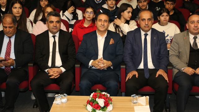 Diyarbakır'da mesleki ve teknik eğitimde girişimcilik semineri