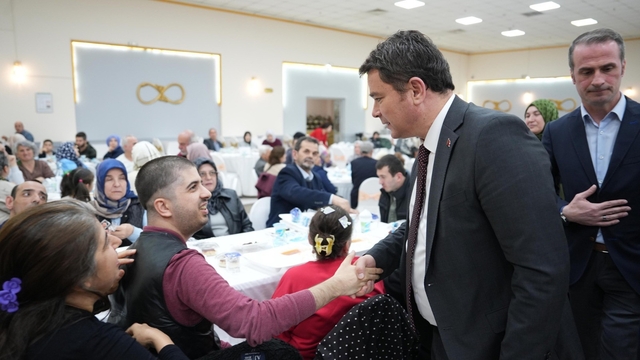 Osmangazi'de Ramazan coşkusu meydanlara taşıyor
Geleneksel gösteriler Ramazan akşamlarına renk katacak