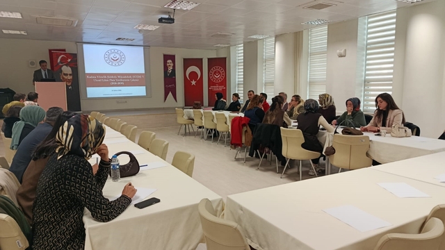 Gümüşhane'de kadına yönelik şiddetle mücadele çalıştayı düzenlendi