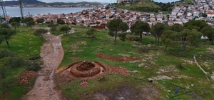 Ayvalık'ın tarihi yel değirmenleri gün yüzüne kavuşturuluyor