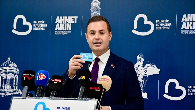 Balıkesir'de Büyükşehir'den 400 bin kişilik iftar sofrası
Başkan Akın: "Ramazan'da 400 bin hemşehrimle aynı sofradayız"
Ramazanda 350 gram pide 20 lira