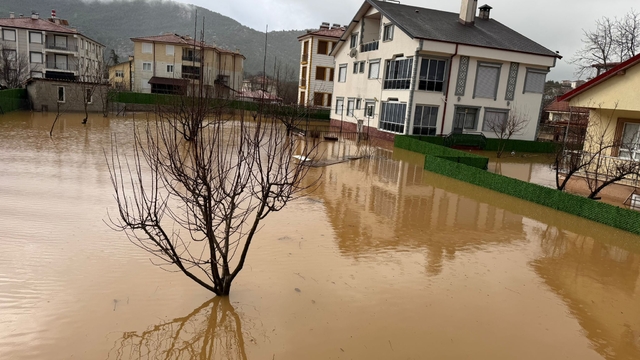 Antalya'nın Akseki ilçesinde sağanak etkili oldu