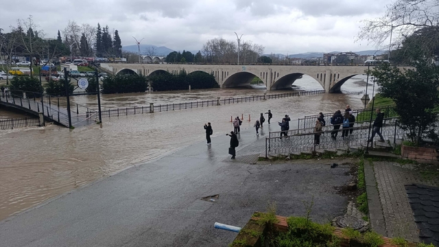 Çanakkale'de taşan Sarıçay dron ile görüntülendi (4)