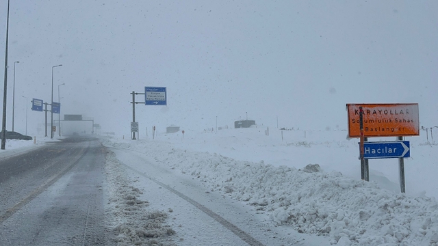 Kayseri-Erciyes kara yolu trafiğe kapatıldı